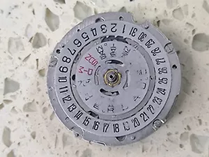 Original CITIZEN 8110A InComplete movement For Parts Not work Used - Picture 1 of 5