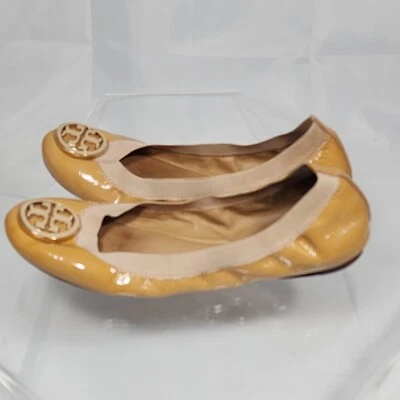 Sapatilhas de balé Tory Burch Caroline cáqui couro envernizado tamanho 7 usadas - Imagem 1 de 4