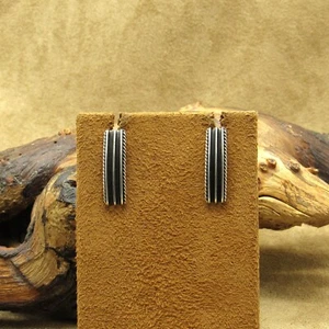 Pendientes de poste de barra de plata de ley vintage - Imagen 1 de 4