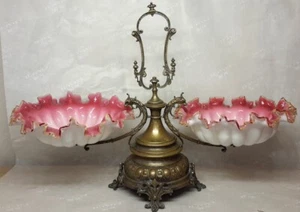Victorian gargoyle bowl stand with two bride baskets. Center Piece. Neat. - Picture 1 of 12