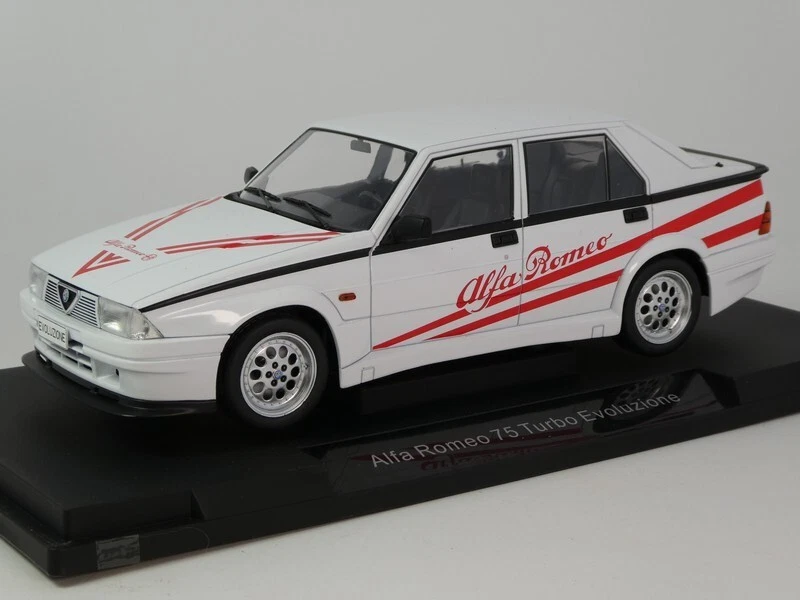 Mcg Model Voiture Group Alfa Romeo 75 Turbo Evoluzione Blanc 1987 1/18 MCG18430