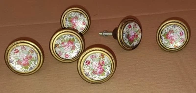 vintage-style brass and porcelain with a Glass Covered end draw/cupboard Knobs - Image 1 of 4