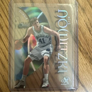 1999 Skybox E-X Century - Dirk Nowitzki #68 (RC) - Picture 1 of 2