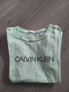 Calvin Klein T Shirt  Gr.10/140 grün Top !  - Bild 1 von 4
