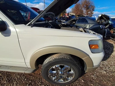 (LOCAL PICKUP ONLY) Passenger Fender Excluding Sport Trac Fits 06-10 EXPLORER 26 - Image 1 of 4