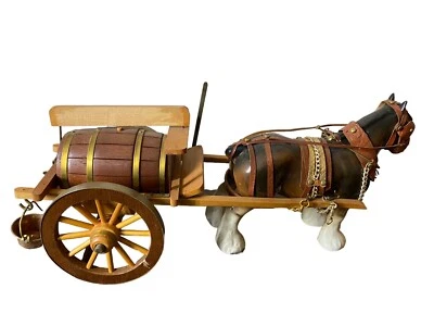 ANCIEN GRAND CHEVAL CÉRAMIQUE ET CHARRETTE TONNEAU DE VIN SEAU CHAUDRON CUIVRE - Photo 1/4