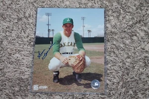 GENE TENACE AUTOGRAPHED ATHLETICS 8X10 PHOTO POSE 4 - Picture 1 of 2