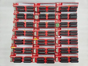 ALLEN BRADLEY 1791DS-IB8XOB8 COMBINATION I/O MODULE GUARD I/O COMPACTBLOCK - Picture 1 of 10