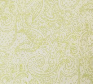 Cypress BTY Kensington Studios Quilting Treasures Green Line Paisley White - Picture 1 of 3