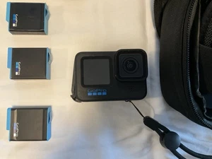 GoPro Hero10 Black - Picture 1 of 3