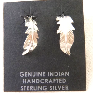 NEW  Navajo Allen Barney 7/8" Curved Silver Feather Earrings 925 Sterling Silver - Picture 1 of 5