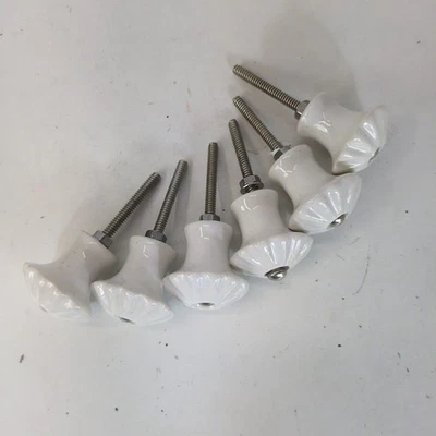 6x Cream White Fluted Ceramic Drawer Knob Pretty Vintage Style Small - Image 1 of 4