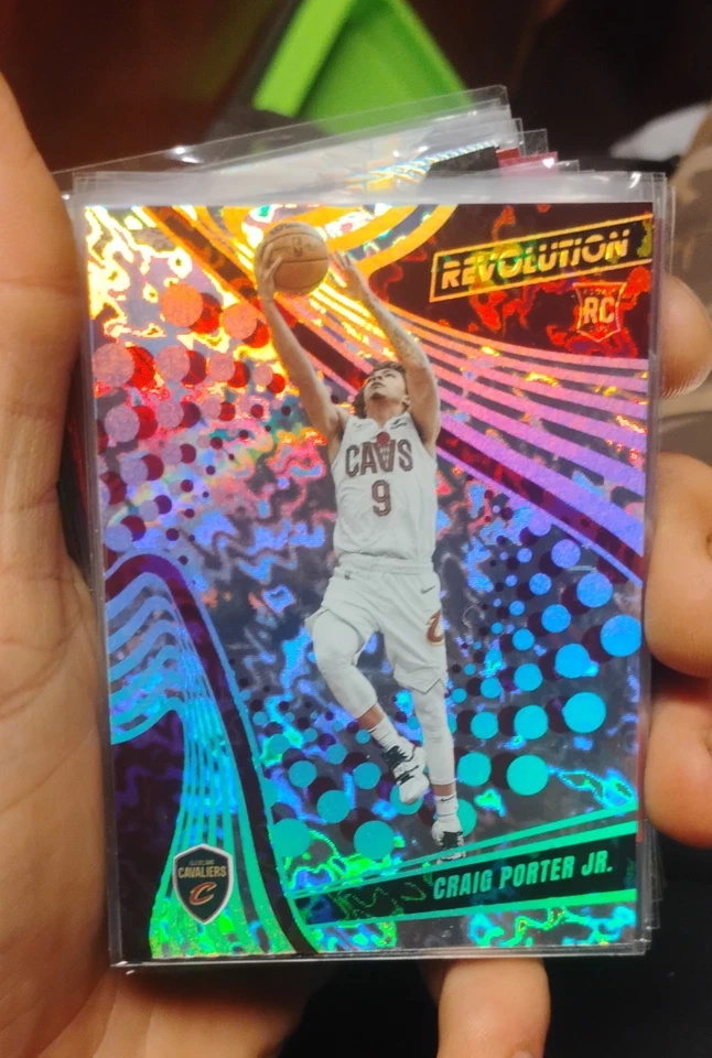 2023–24 Panini Revolution — дебютант Крэйг Портер-младший No140 Impact /149 (RC) - Изображение 1 из 1