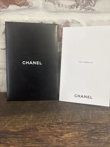 CHANEL The Camellia Bookmark Black Perfect Flower- Geometry- Original Package - Imagen 1 de 7