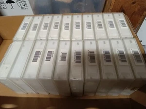 Lot de 20 cartouches Maxell DLT III XT . 20/40Gb. Testées / effacées. Bon état. - Bild 1 von 2