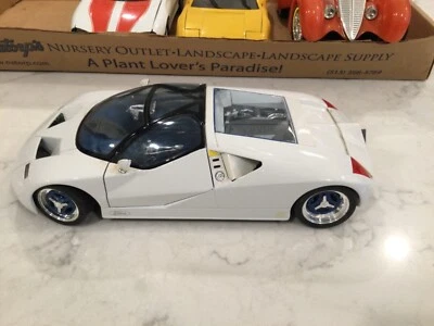Ford GT90 Maisto 1:18 Foto 1 de 4