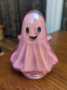 Rosa Glas freundlicher Geist Figur Dollar General Sammlerstück Smiley  - Bild 1 von 4