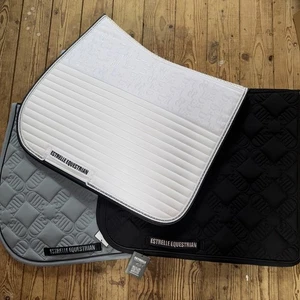 3 Schabracken WB Springen Dressur Set Günstig NEU - Bild 1 von 4