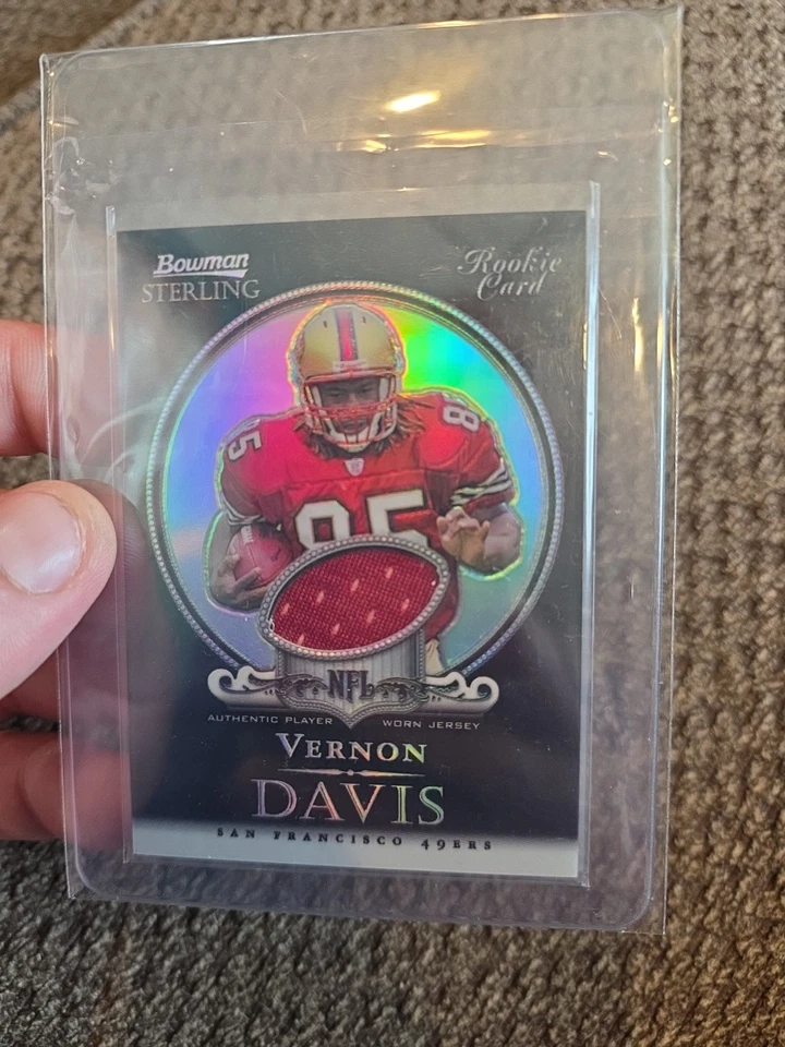 2006 Bowman Sterling Vernon Davis Rookie Patch Black 3/25.. San Francisco 49ers - Image 1 of 3