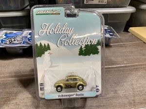 GREENLIGHT CLUB HOLIDAY COLLECTION CLASSIC VOLKSWAGEN BEETLE GOLD - Picture 1 of 1