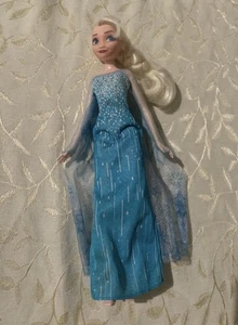 Disney Store Esclusiva Bambola Elsa Frozen Corpo Articolato Classico 11" - Foto 1 di 4