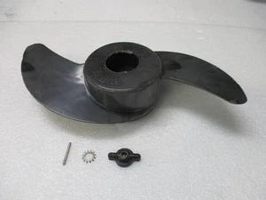 Minn Kota Propeller 209-1150 With Propeller Nut - Picture 1 of 11