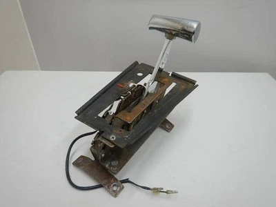 Alavanca de câmbio GM Chevrolet Camaro 1979 E-CF14A [usada] [PA82757708] - Imagem 1 de 4