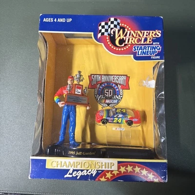 Jeff Gordon DuPont Winners Circle Championship Legacy 1995 Champion Figure Car   - Image 1 of 4
