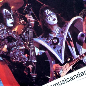 RARE COVER 1979 ORIGINAL KISS MAGIC TOUCH 7" VINYL RARE - Picture 1 of 6