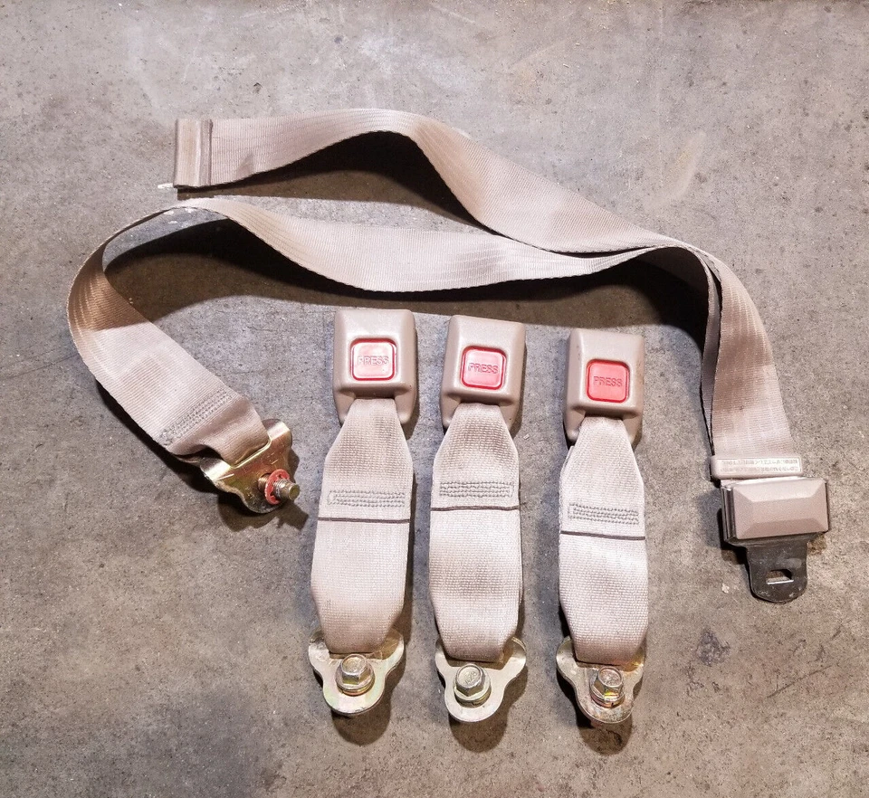Rear Seat Belt Receivers 1990-1995 2nd Gen Toyota 4Runner Seatbelt TAN/BEIGE - Image 1 of 1