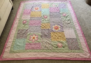Vintage 90s Groovy Hippie Boho Mod Flower Power Girl Pastel Patchwork Quilt - Picture 1 of 10