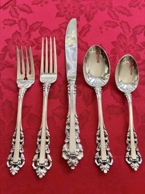 Gorham Sterling Silver Medici Flatware 5-Piece Place Setting - Image 1 of 4