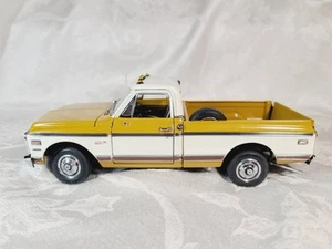 Danbury Mint 1972 Chevrolet C10 Cheyenne Pickup Gold White 1:24 *VNC* - Picture 1 of 21