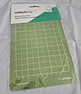 *New* Cricut Joy Standard Grip Mat Cutting Portable Factory Sealed Green Grid - Picture 1 of 3