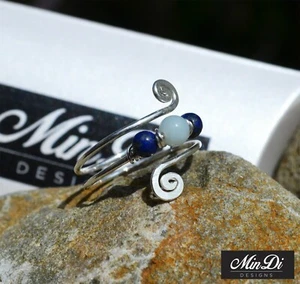 Anillo de alambre ajustable de plata esterlina hecho a mano con lapislázuli y amazonita. - Imagen 1 de 5
