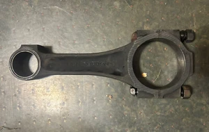 489301C91 - A Used Piston Rod For An International 9.0L Diesel Engines - Picture 1 of 4