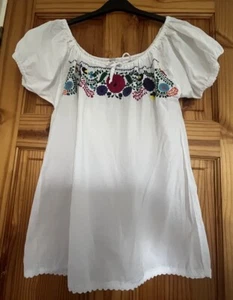 Only Limitless weiß bestickt Blumen Baumwolle Sommer Bluse Top Gr. M 8-12 sehr guter Zustand - Bild 1 von 18
