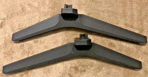 HISENSE STÄNDER/BEINE FÜR MODELL 55R6 & 50R6E4 MIT SCHRAUBEN - Bild 1 von 1