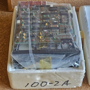 Tandon TM 100-2A - 5.25" Floppy Disk Drive - 100 Series 5 1/4" - New Old Stock - Afbeelding 1 van 4