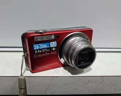 Cámara digital Ricoh Caplio R6 roja 7,2 MP 7,1x zoom óptico ancho con cargador Foto 1 de 4