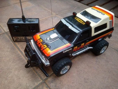 NIKKO Radio Controlled Winch Hilux 4WD 1/16 Car F/S FEDEX - Image 1 of 4