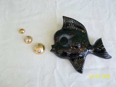 Vtg. Mid Century Black Gold Ceramic Fish Wall Pocket w/ Bubbles Anthropomorphic - Image 1 of 4