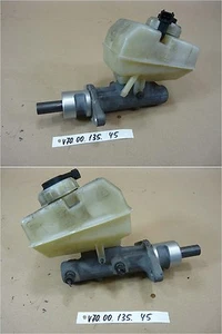 Cilindro Freno Principale Volvo V70 00.135.045 I Pezzi Usati - Foto 1 di 1