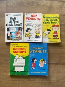 Menge 5 Peanuts Charlie Brown Snoopy Vintage Taschenbuch Ende 60er Leserexemplar - Bild 1 von 11