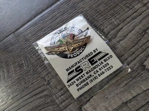 Vintage Indianapolis Motor Speedway with Colored Flags Hat Lapel Pin - Picture 1 of 6