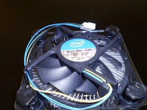 Intel E98290-001 socket 1150/1155/1156 ventola di raffreddamento CPU/sintesitore di calore - Foto 1 di 3