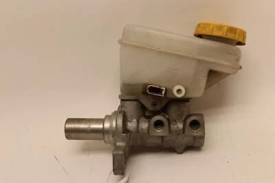 2015-2021 SUBARU WRX & STI M/T POWER BRAKE MASTER CYLINDER W/ RESERVOIR OEM - Изображение 1 из 4