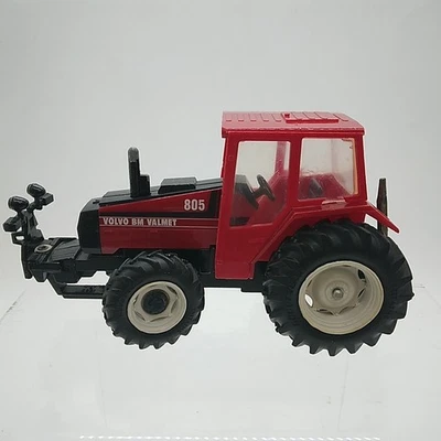 Tractor agrícola rojo modelo británico vintage Volvo BM Valmet 805 fundido a presión/plástico Foto 1 de 4