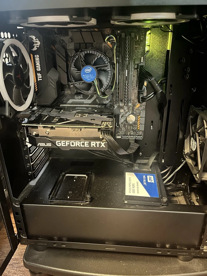 PC Gaming - i5-9400F, RTX 3060 12GB, 16GB RAM. PSU recién actualizada Foto 1 de 2