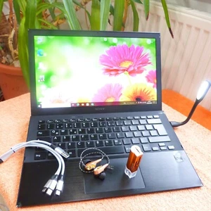Sony Vaio PRO SVP13 13 pulgadas FULLHD l fibra de carbón l UltraBook más fino MUNDIAL i5 - Imagen 1 de 19